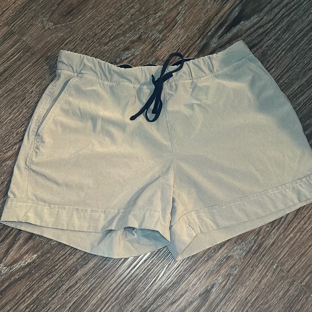 Athleta Beachside Stripe Grey Drawstring Shorts S Pockets